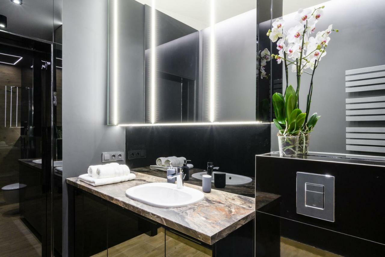 Zlota Luxury Apartments Varsovia Exterior foto