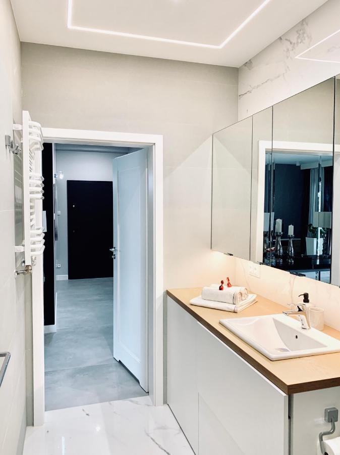Zlota Luxury Apartments Varsovia Exterior foto