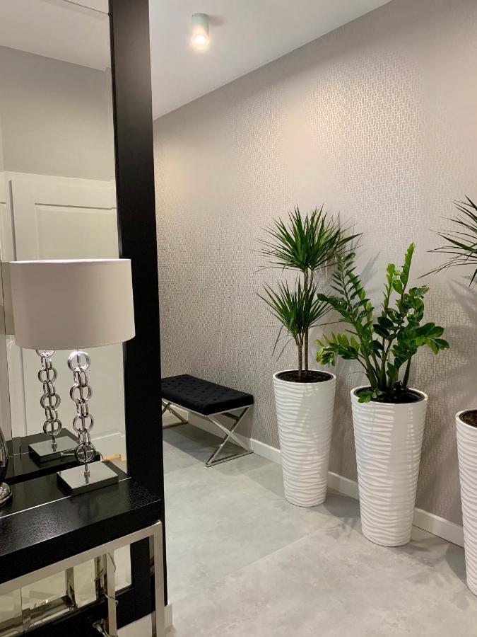 Zlota Luxury Apartments Varsovia Exterior foto